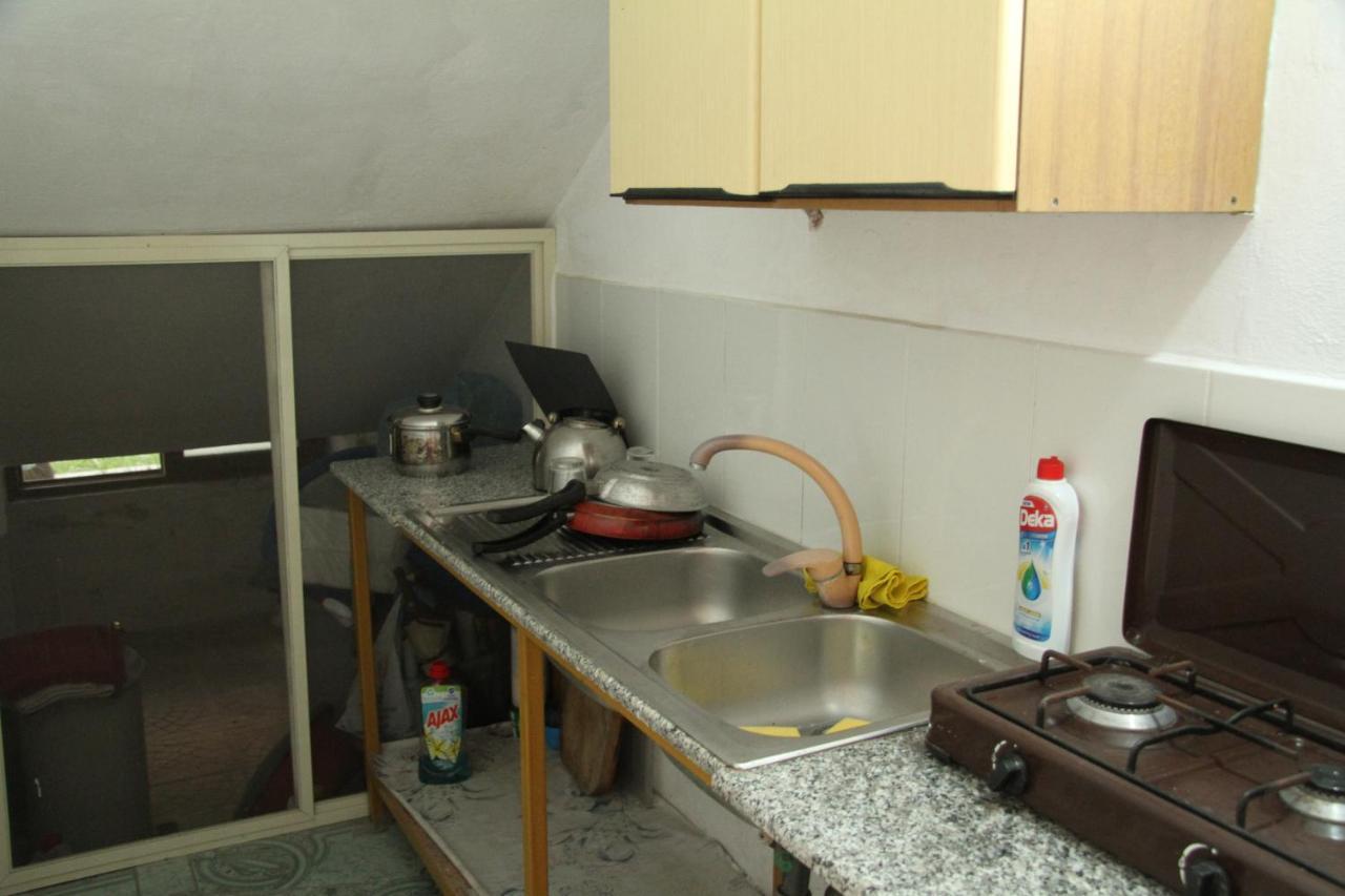 Shtepi Pushimi Lägenhet Durrës Exteriör bild